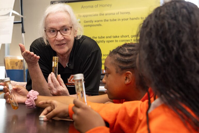 How a Chicago educator uses food to teach science thanks to Pilot Light, a local chef-led nonprofit – Baltimore Sun