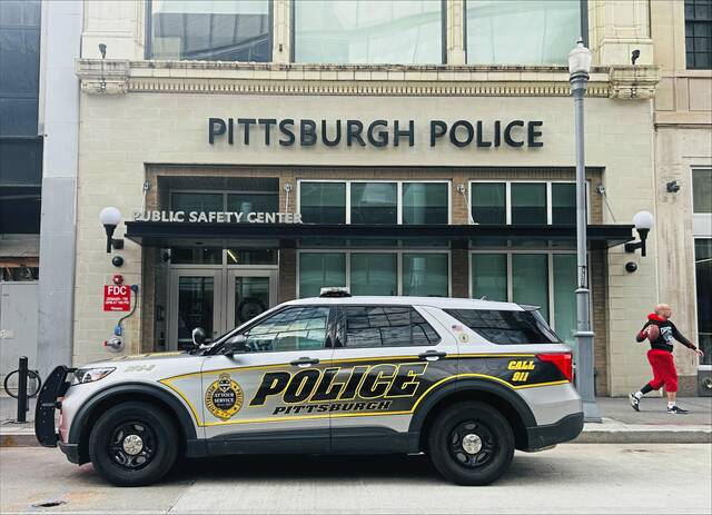 Pittsburgh chef Richard DeShantz charged with assaulting girlfriend